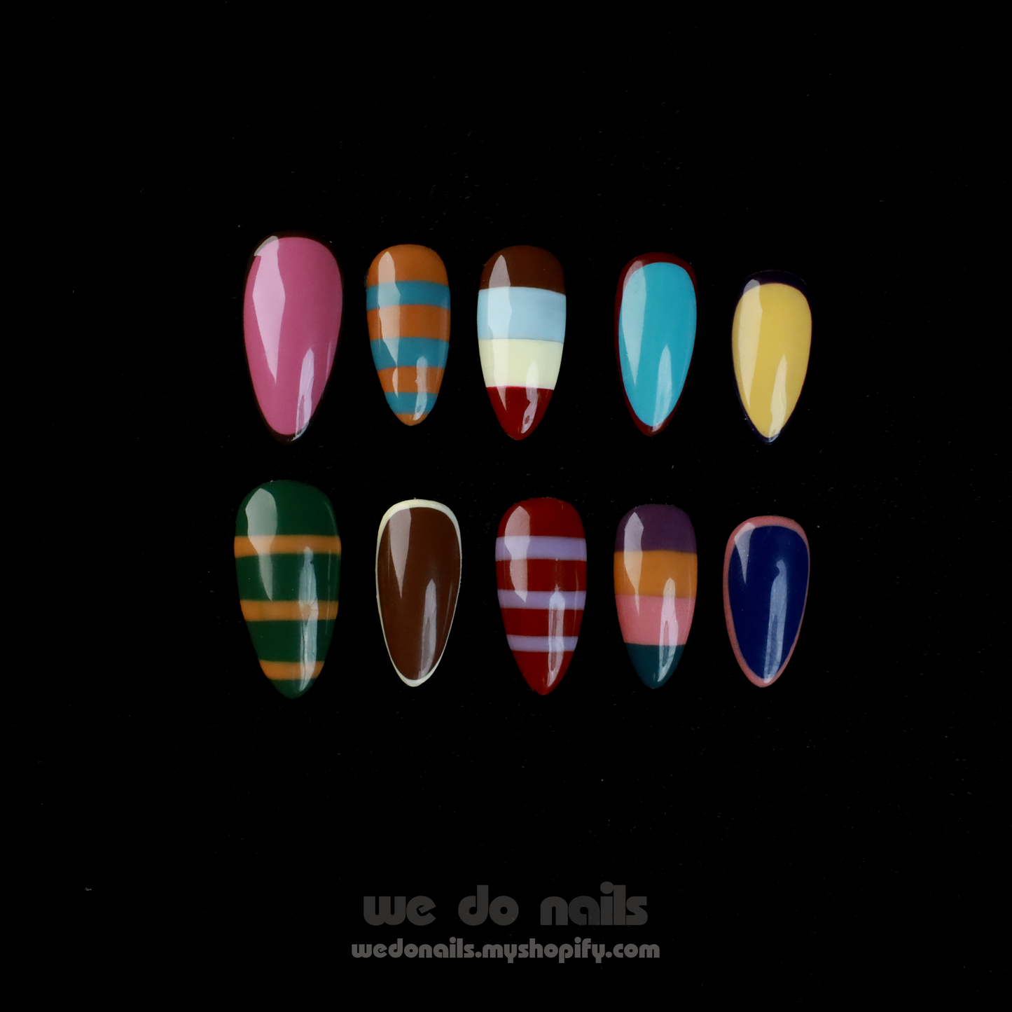 Vintage Striped Elegance Press-On Nails