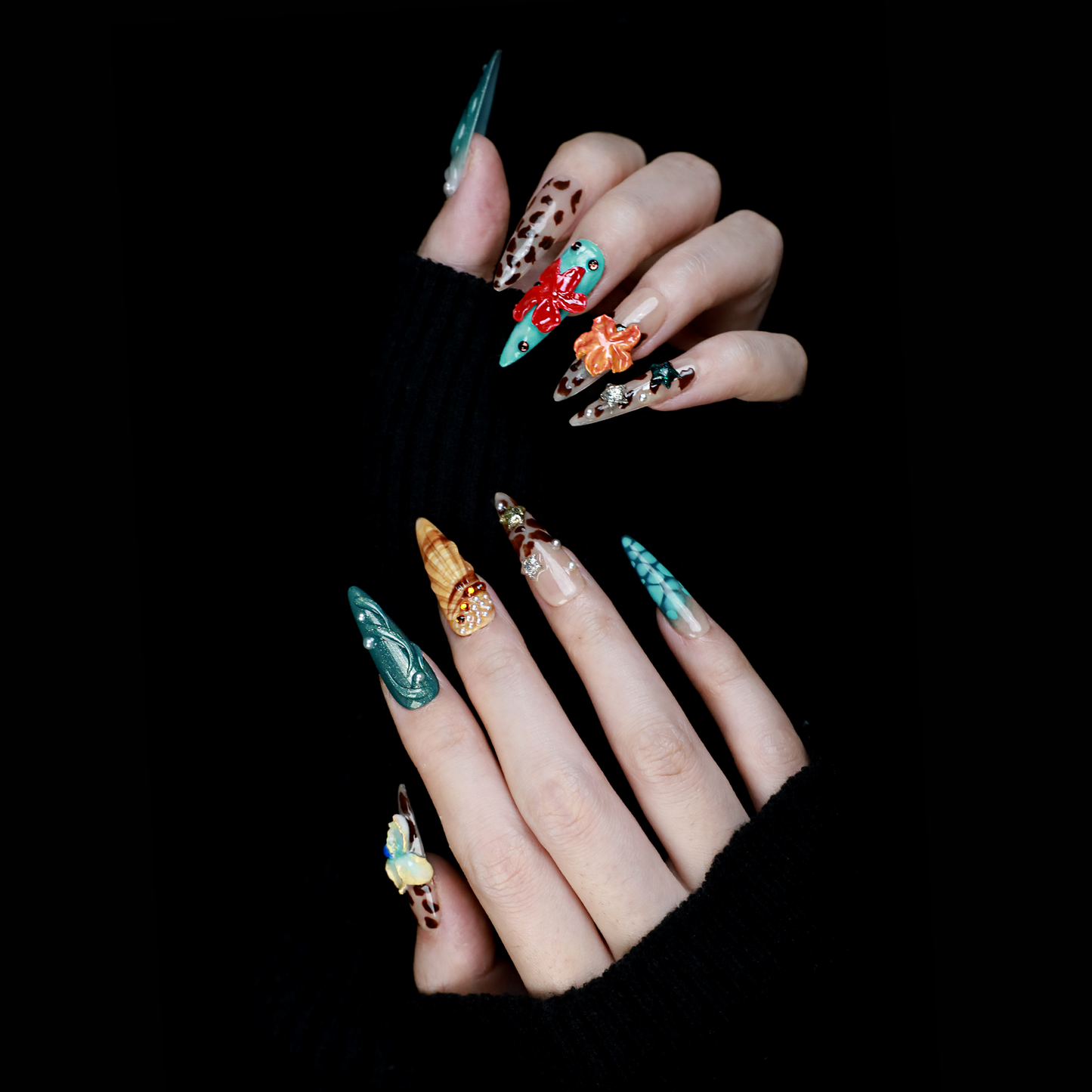Wild Coastal Charm Press-On Nails