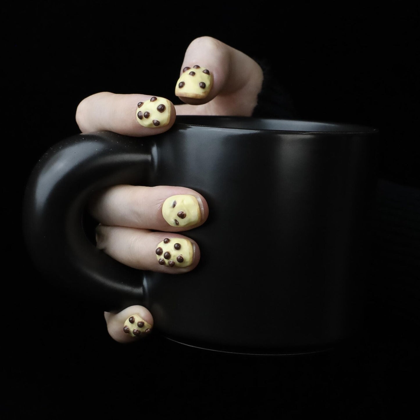 Spooky Dot Cute and Creepy Halloween Press-on Nails