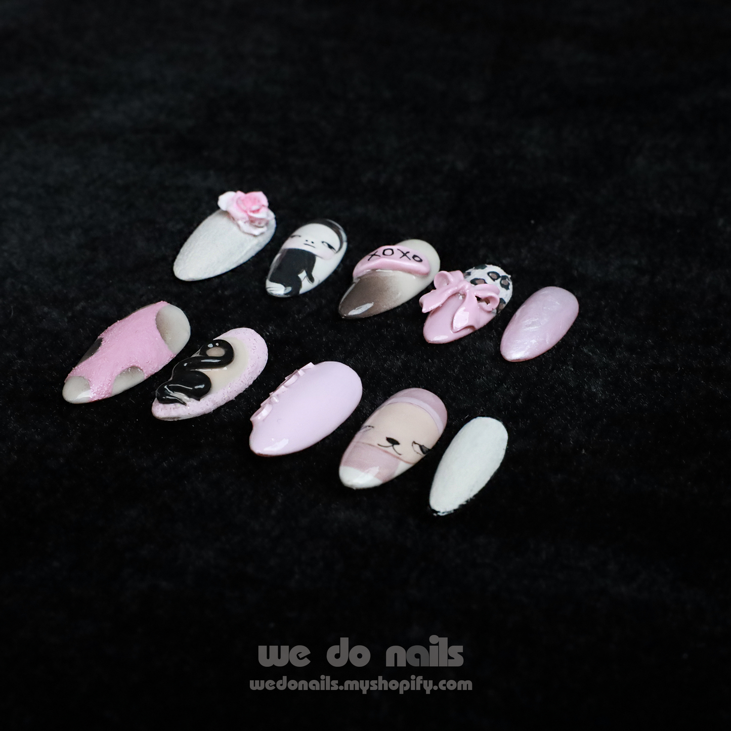 XOXO Feminine Press-On Nails