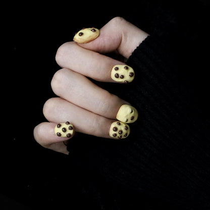 Spooky Dot Cute and Creepy Halloween Press-on Nails