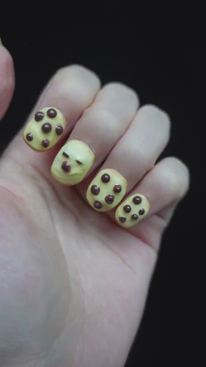 Spooky Dot Cute and Creepy Halloween Press-on Nails